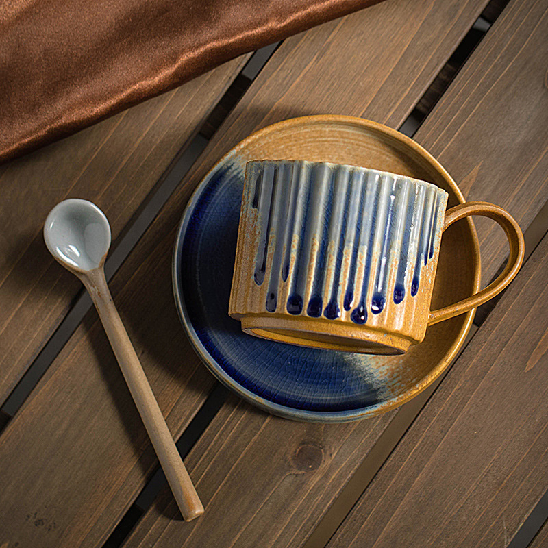 Set aus grober Keramik und Unt – Japanese Pottery Bewertung und Preis